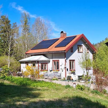 Strömstad Charmigt Aeldre Hus, Laddbox 22 Kw, 5 Bil-Minuter Till Bad מראה חיצוני תמונה